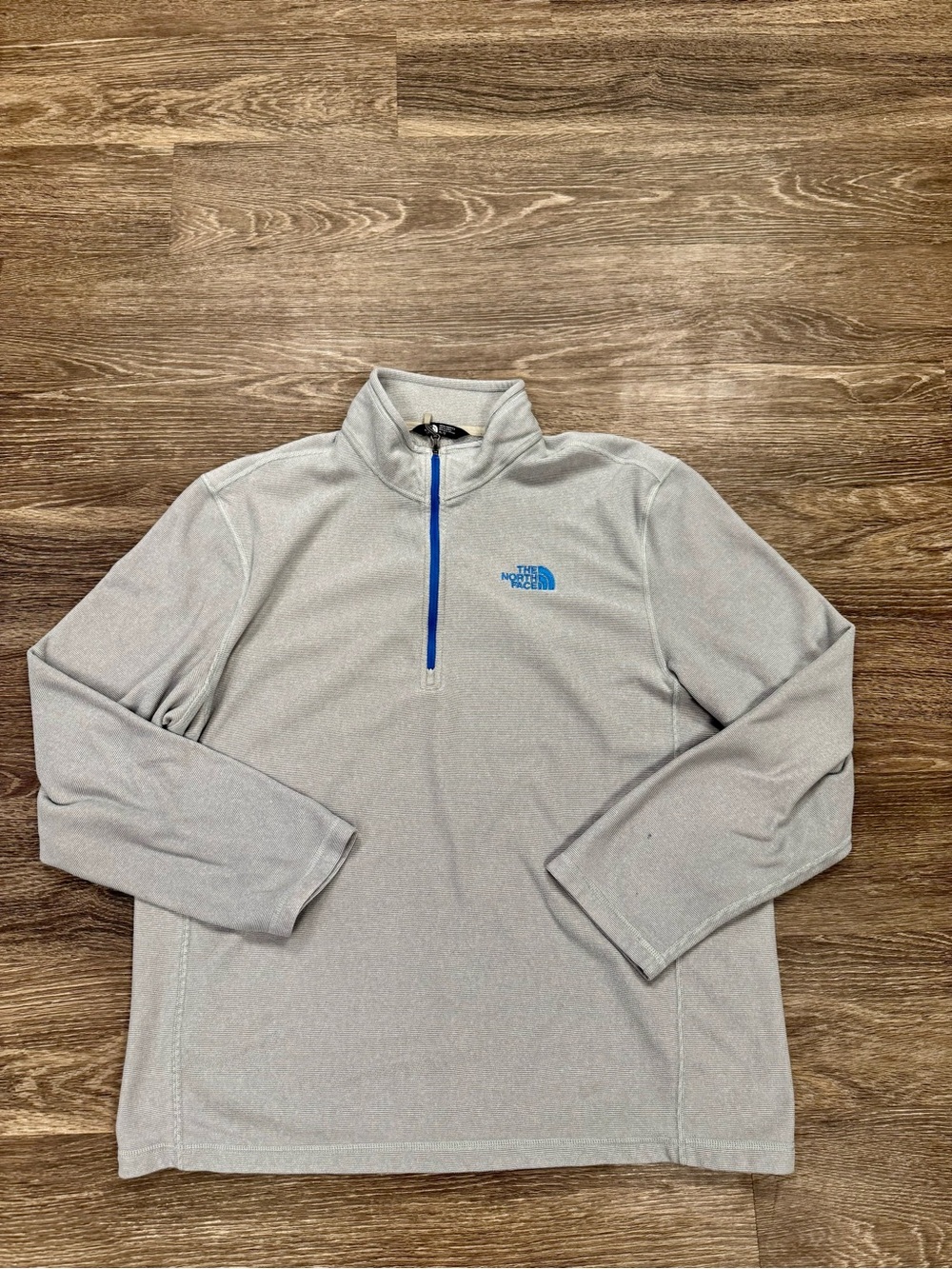 The North Face Men’s XL Textured Cap Rock Gray 1/4 Zip Fleece Pullover